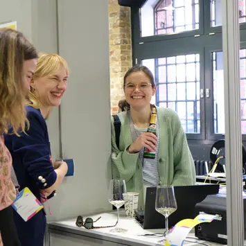 Ise, Tabea und Diana beim Budnesparteitag. 